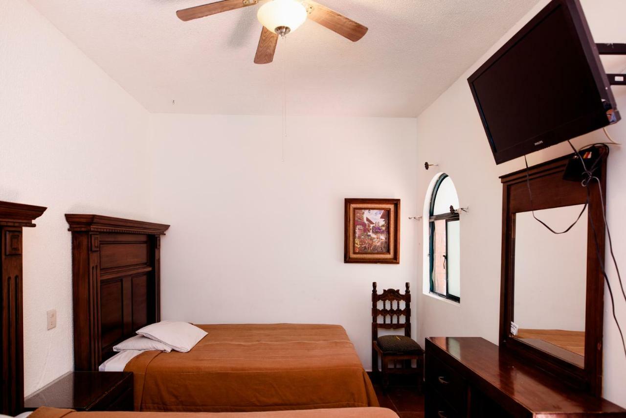 דורנגו Hotel Maria Elena מראה חיצוני תמונה