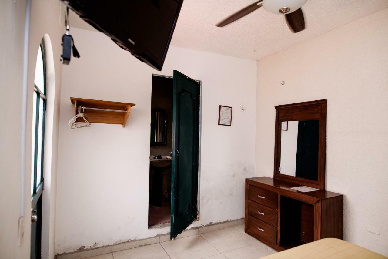 דורנגו Hotel Maria Elena מראה חיצוני תמונה