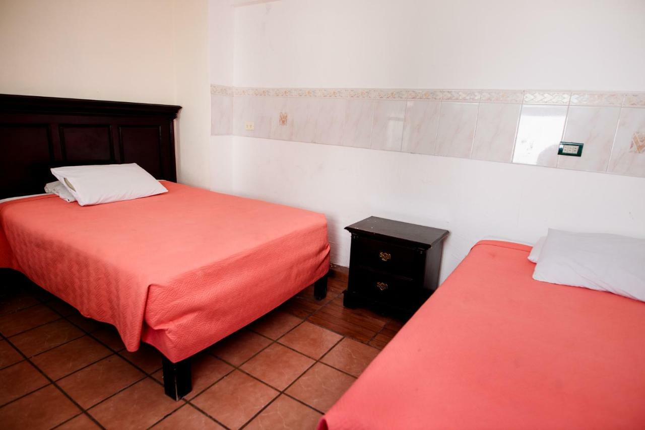 דורנגו Hotel Maria Elena מראה חיצוני תמונה