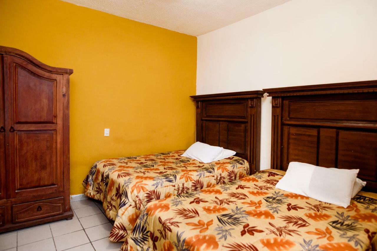 דורנגו Hotel Maria Elena מראה חיצוני תמונה