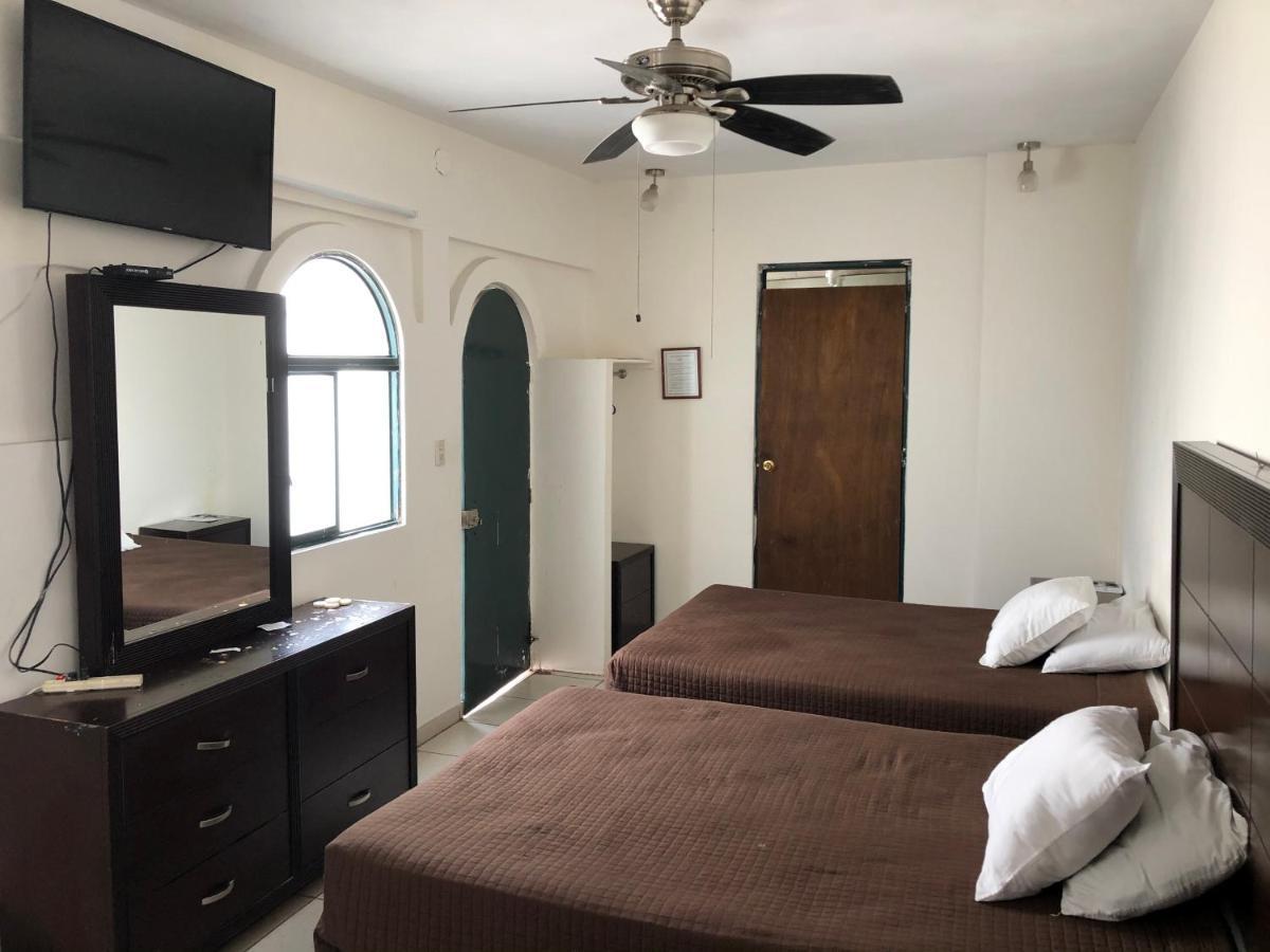 דורנגו Hotel Maria Elena מראה חיצוני תמונה